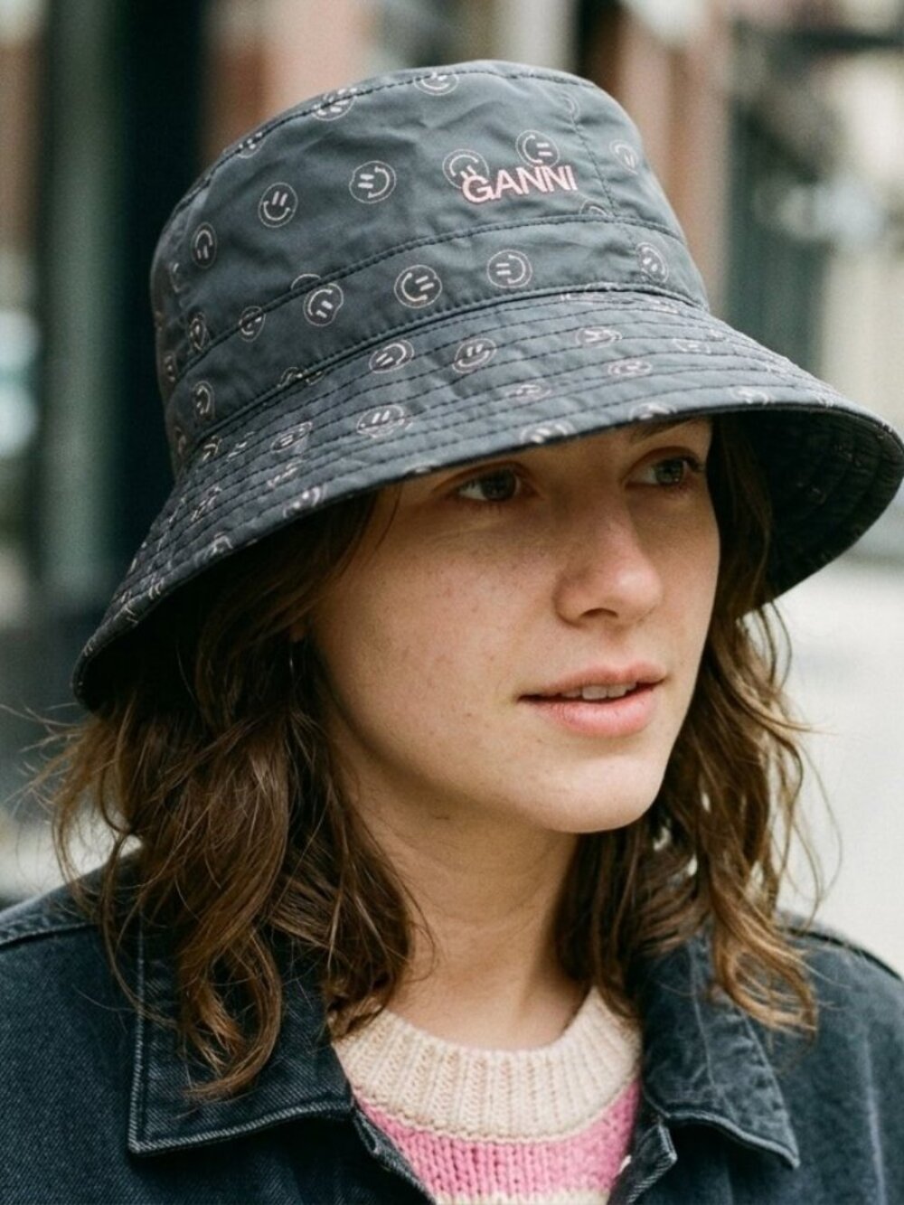 Ganni Recycled Tech Smiley Face Bucket Hat Phantom Black Pink Logo Size XS/S